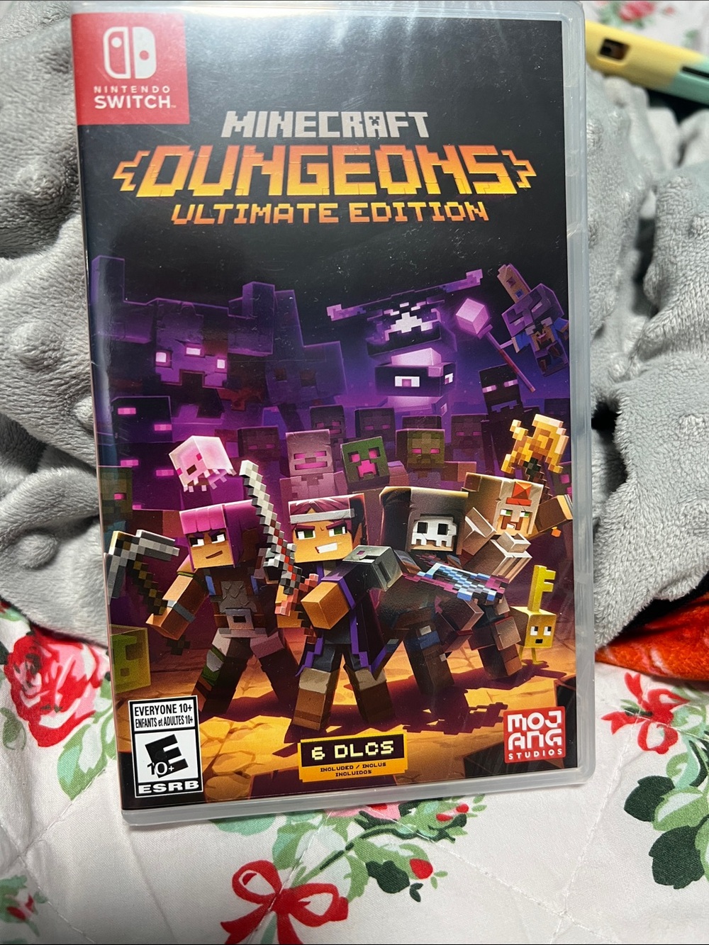 Nintendo Switch Minecraft Dungeons Ultimate Edition — Purple & Black